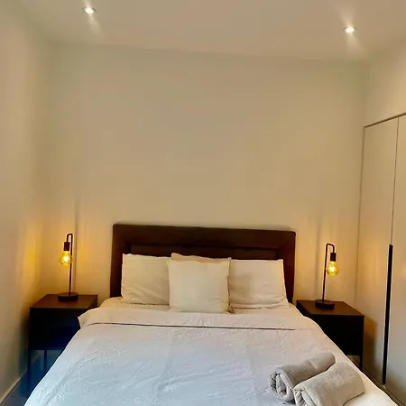 Vendégház Modern Double Bedroom 4*